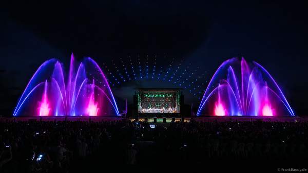 Die große Drohnenshow „Sommertraum“ zur Live-Musik des Philharmonischen Orchester Straßburg beim Festival Vents d’Est