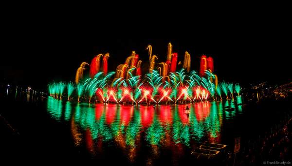 Fête du Lac mit gigantischem Feuerwerk- und Wasserspektakel in Annecy/Frankreich 2023