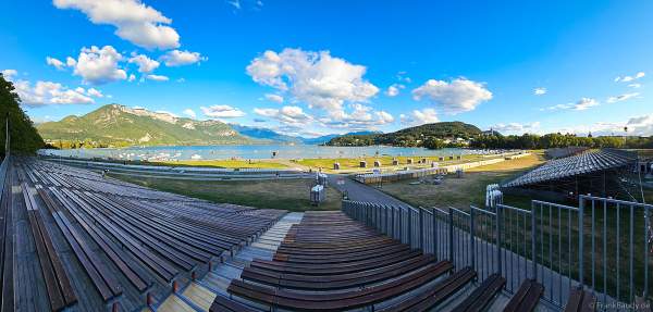 Fête du Lac mit gigantischem Feuerwerk- und Wasserspektakel in Annecy/Frankreich 2023
