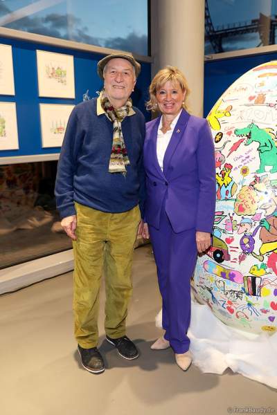 Ausstellung von Peter-Gaymann - Da-lachen-ja-die-Huehner - während der Wintersaison 2023/2024 im Europa-Park