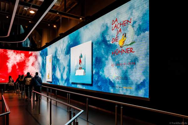 Ausstellung von Peter-Gaymann - Da-lachen-ja-die-Huehner - während der Wintersaison 2023/2024 im Europa-Park
