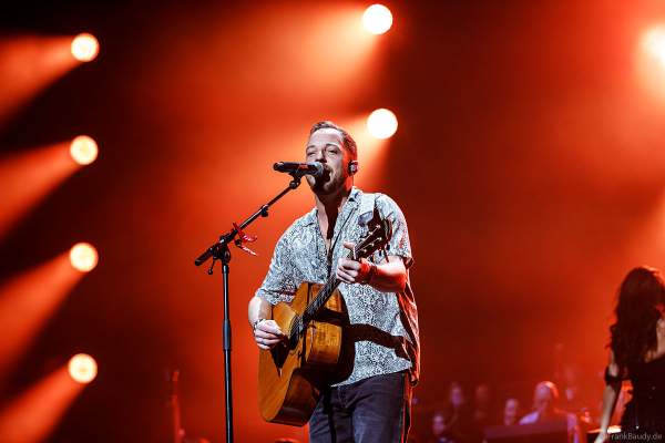 Der britische Singer-Songwriter James Morrison bei NIGHT OF THE PROMS 2023 in der SAP Arena Mannheim