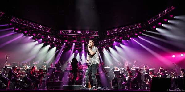 Der britische Singer-Songwriter James Morrison bei NIGHT OF THE PROMS 2023 in der SAP Arena Mannheim