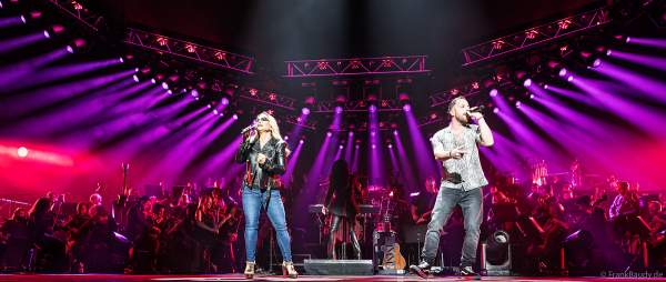 Anastacia im Duett mit James Morrison bei NIGHT OF THE PROMS 2023 in der SAP Arena Mannheim