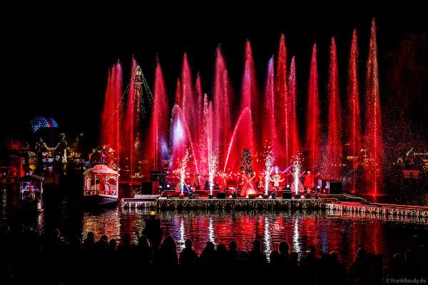 Festliche Weihnachtswassershow JOSEFINAS WINTERREISE im Europa-Park