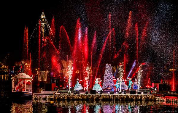 Festliche Weihnachtswassershow JOSEFINAS WINTERREISE im Europa-Park