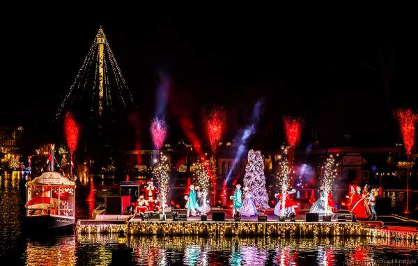 Festliche Weihnachtswassershow JOSEFINAS WINTERREISE im Europa-Park