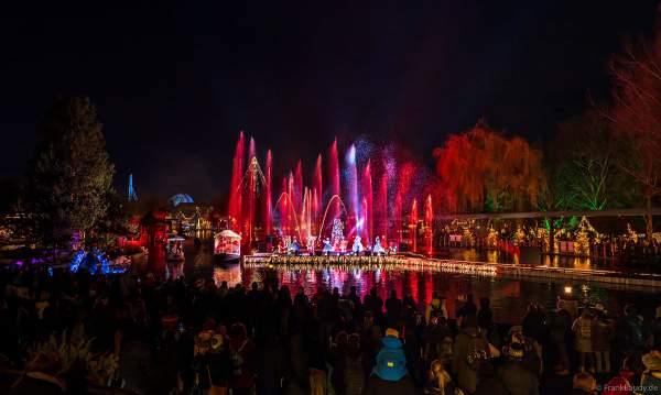 Festliche Weihnachtswassershow JOSEFINAS WINTERREISE im Europa-Park