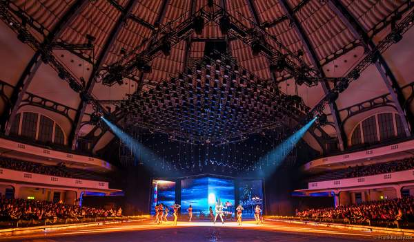 HOLIDAY ON ICE feiert mit NO LIMITS 80 Jahre unvergessliche Eis-Shows in der Festhalle in Frankfurt am 10.01.2024