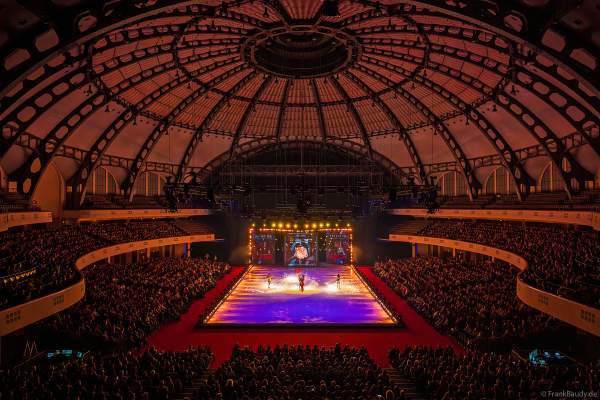 HOLIDAY ON ICE feiert mit NO LIMITS 80 Jahre unvergessliche Eis-Shows in der Festhalle in Frankfurt am 10.01.2024