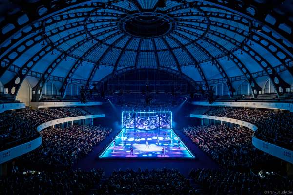 HOLIDAY ON ICE feiert mit NO LIMITS 80 Jahre unvergessliche Eis-Shows in der Festhalle in Frankfurt am 10.01.2024