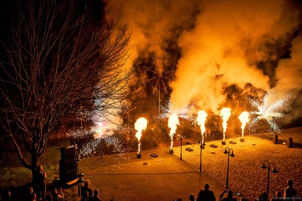 Pyro- und Feuerwerksshow von Rainer Apel Feuerwerk in Zusammenarbeit mit Pyrotechnik im Quadrat auf der Pyro Technology Conference 2024