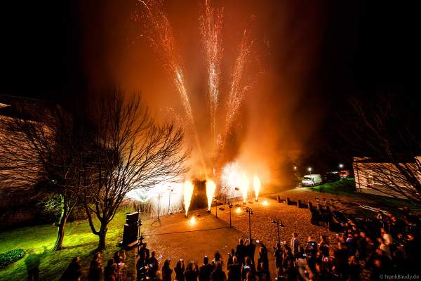 Pyro- und Feuerwerksshow von Rainer Apel Feuerwerk in Zusammenarbeit mit Pyrotechnik im Quadrat auf der Pyro Technology Conference 2024