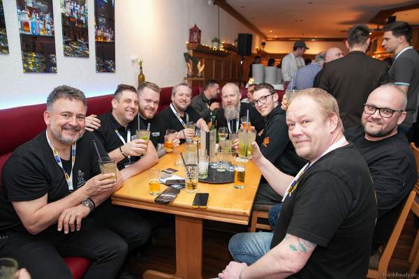 Gemütliche Abschlussparty - Closing Party bei der Pyro Technology Conference 2024