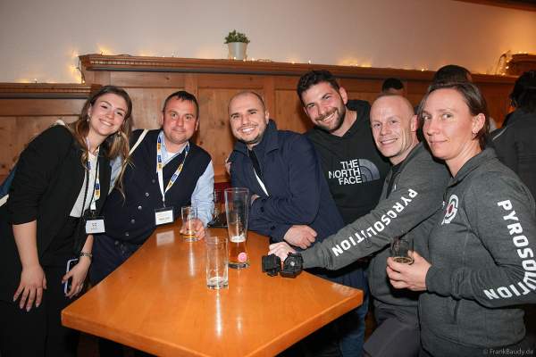 Gemütliche Abschlussparty - Closing Party bei der Pyro Technology Conference 2024