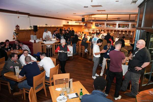 Gemütliche Abschlussparty - Closing Party bei der Pyro Technology Conference 2024