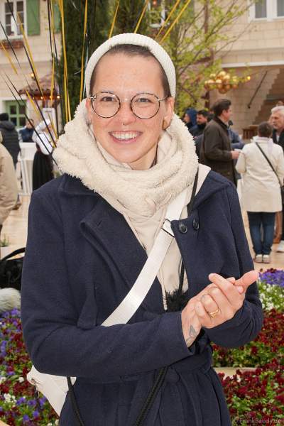 Schweizer Pop- und Soulsängerin Stefanie Heinzmann bei der Premiere der neuen Achterbahn VOLTRON NEVERA POWERED BY RIMAC im Europa-Park