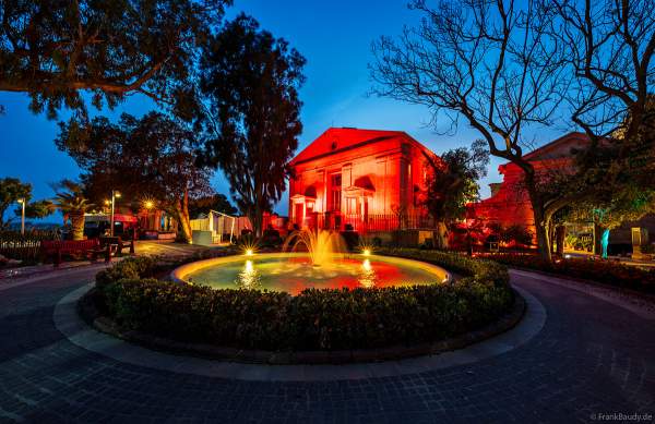 Upper Barrakka Gardens in Valletta/Malta bei Nacht