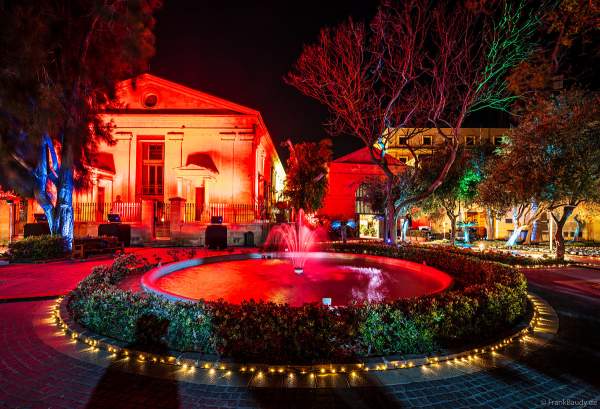 Upper Barrakka Gardens in Valletta festlich geschmückt für das Jubiläum: Malta - 20 Jahren EU-Mitglied