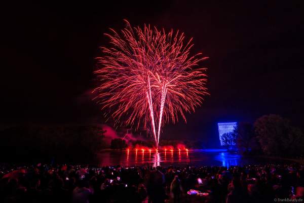 Rhein in Flammen in Bonn/Rheinaue 2024 mit Feuerwerk