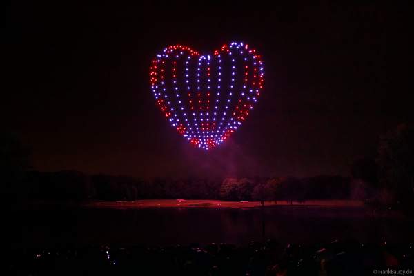 Rhein in Flammen in Bonn/Rheinaue 2024 mit einer Drohnenshow/Lichtshow