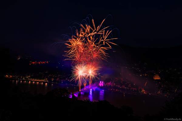 Feuerwerk bei der Heidelberger Schlossbeleuchtung 2024 nach dem Hochwasser