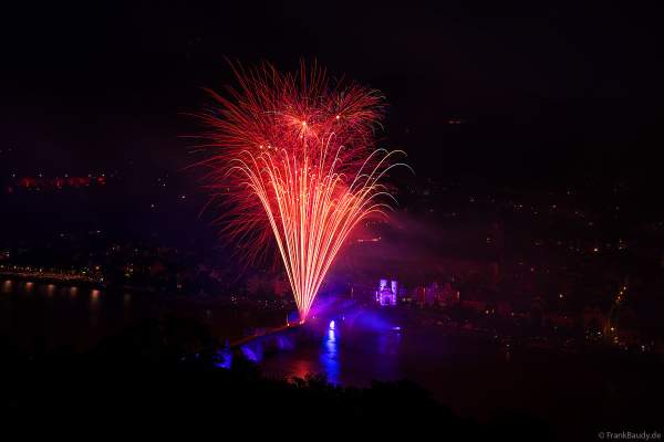 Feuerwerk bei der Heidelberger Schlossbeleuchtung 2024 nach dem Hochwasser