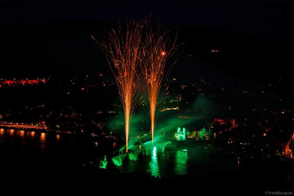 Feuerwerk bei der Heidelberger Schlossbeleuchtung 2024 nach dem Hochwasser