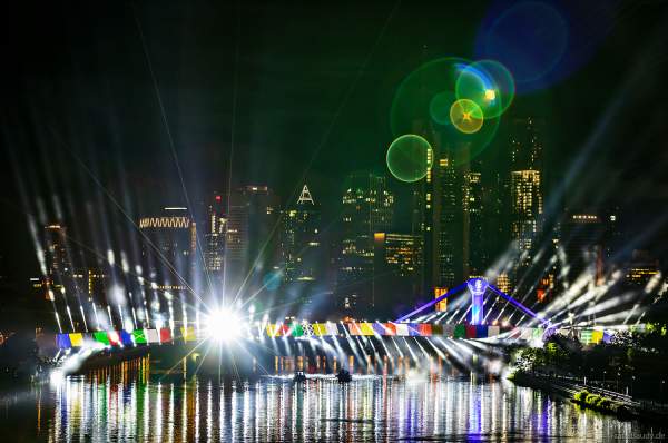 Spektakuläre Lichtshow zur Fußball EM 2024 in Frankfurt am 12. Juni 2024