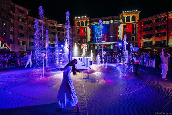 Sommershow Colossal – 20 Jahre Colosseo im Europa-Park mit Wasserspielen und Videomapping - Hotel Colosseo