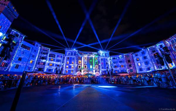 Sommershow Colossal – 20 Jahre Colosseo im Europa-Park mit Videomapping und Lichtshow auf dem Hotel Colosseo
