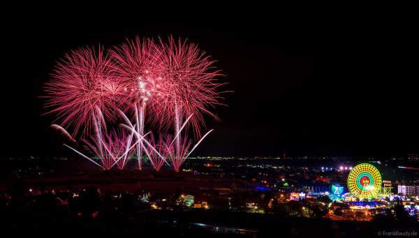 Feuerwerk beim Dürkheimer Wurstmarkt 2024 in Bad Dürkheim an der Deutschen Weinstraße