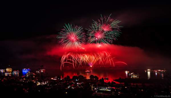 Musikfeuerwerk LEGENDS rockt bei Rhein in Flammen in Oberwesel 2024