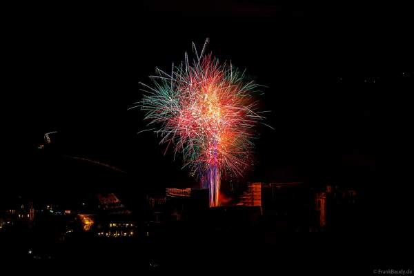 Feuerwerk auf Burg Rheinfels bei Rhein in Flammen 2024 in Sankt Goar gegenüber dem Loreley Felsen