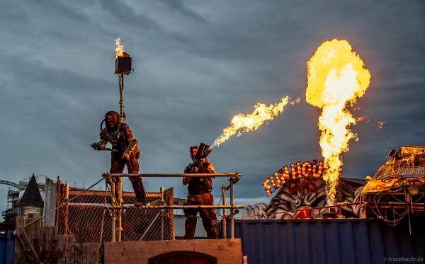 Vor den Toren von Traumatica - Festival of Fear - 2024, Horror-Event an Halloween im Europa-Park Erlebnis-Resort in Rust