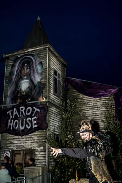 Grauenhafte Gestalten, Hexen und Zombies erwarten Dich bei Traumatica - Festival of Fear - 2024 im Europa-Park