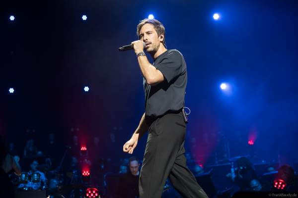 Max Giesinger bei Night of the Proms 2024 in der SAP Arena Mannheim