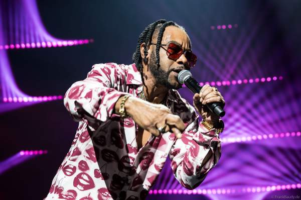 Rayvon bei Night of the Proms 2024 in der SAP Arena Mannheim