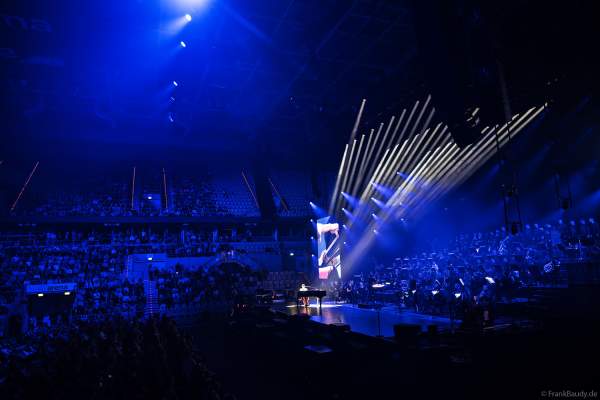 Louis Philippson bei Night of the Proms 2024 in der SAP Arena Mannheim