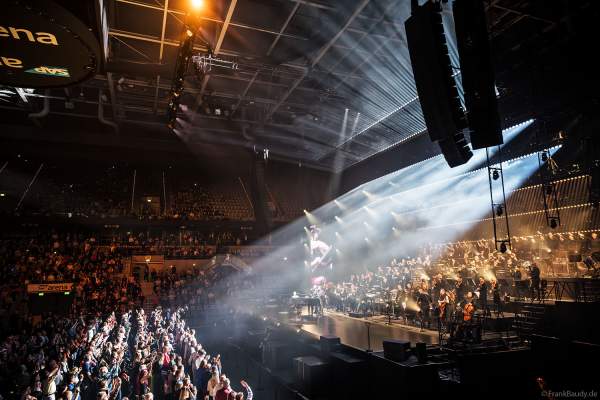 Louis Philippson bei Night of the Proms 2024 in der SAP Arena Mannheim