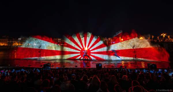 Die Weihnachtsshow NAVIGALIA in Sevilla beeindruckt mit einer gigantischen Wasser-, Licht- und Lasershow und begeistert Hunderttausende Besucher