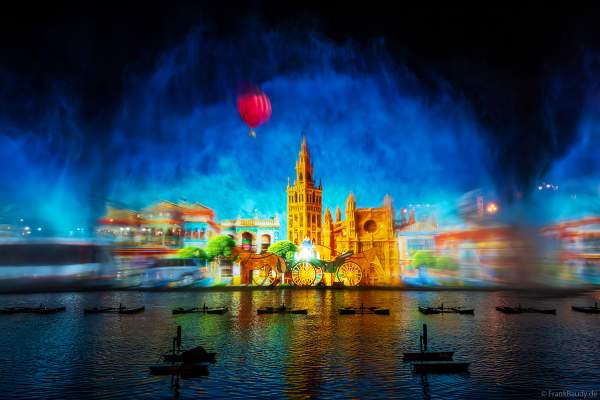 Die Weihnachtsshow NAVIGALIA in Sevilla beeindruckt mit einer gigantischen Wasser-, Licht- und Lasershow und begeistert Hunderttausende Besucher