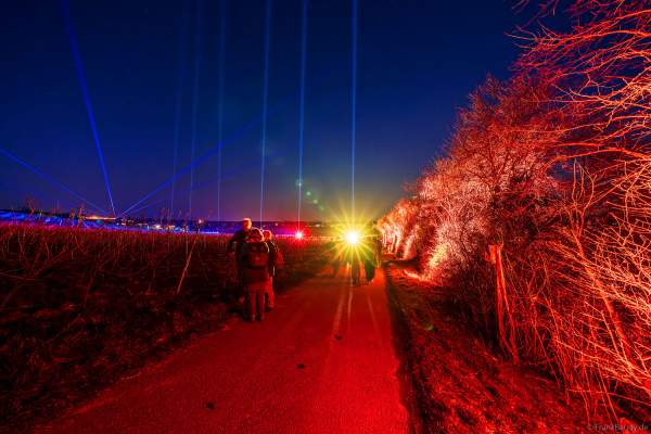Weinbergnacht 2025 in Bad Dürkheim mit farbenprächtiger Lichtshow auf den Weinbergen