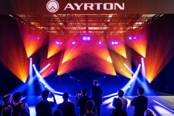 AYRTON mit seiner DEMO-Lichtshow auf der Prolight + Sound 2025 in Frankfurt - mit Veloce Profile, Mamba und Rivale Wash