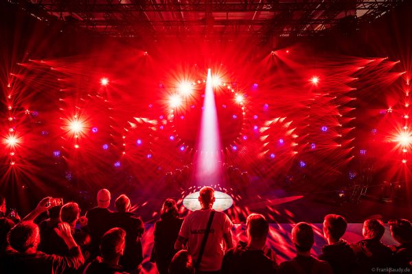 AYRTON mit seiner DEMO-Lichtshow auf der Prolight + Sound 2025 in Frankfurt - mit Veloce Profile, Mamba und Rivale Wash