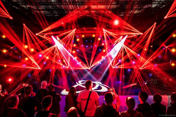 AYRTON mit seiner DEMO-Lichtshow auf der Prolight + Sound 2025 in Frankfurt - mit Veloce Profile, Mamba und Rivale Wash