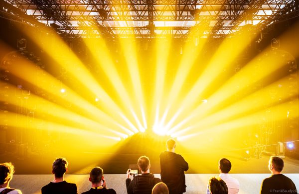 AYRTON mit seiner DEMO-Lichtshow auf der Prolight + Sound 2025 in Frankfurt - mit Veloce Profile, Mamba und Rivale Wash