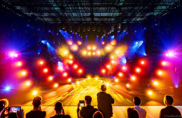 AYRTON mit seiner DEMO-Lichtshow auf der Prolight + Sound 2025 in Frankfurt - mit Veloce Profile, Mamba und Rivale Wash