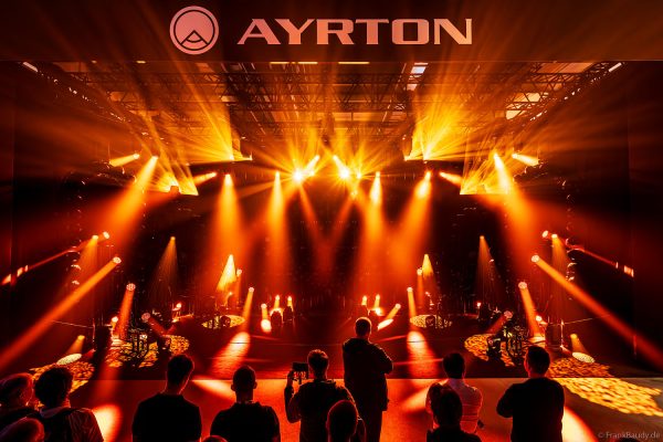 AYRTON mit seiner DEMO-Lichtshow auf der Prolight + Sound 2025 in Frankfurt - mit Veloce Profile, Mamba und Rivale Wash