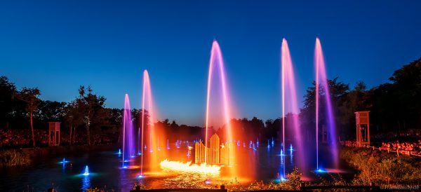 Feuer, Wasser und Musik – Die poetische Show Les Noces de Feu in Les Epesses